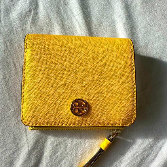 Tory Burch Handbags - Tory Burch wallet